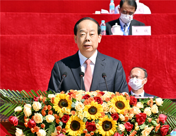 延边朝鲜族自治州成立70周年庆祝大会隆重举行